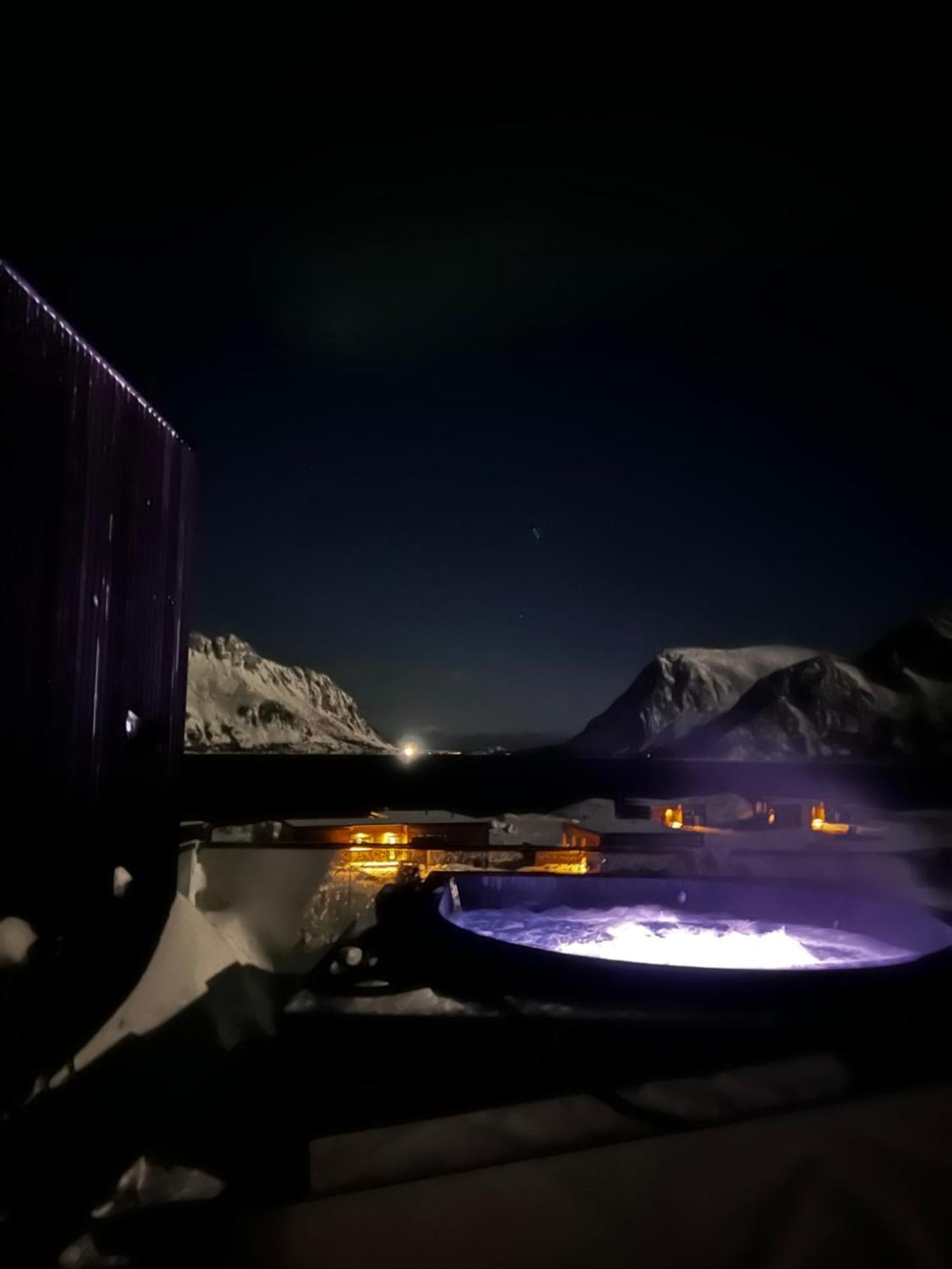 Hoda Cabin - Luxury Lodge With Jacuzzi And Sauna Lyngværet Екстериор снимка