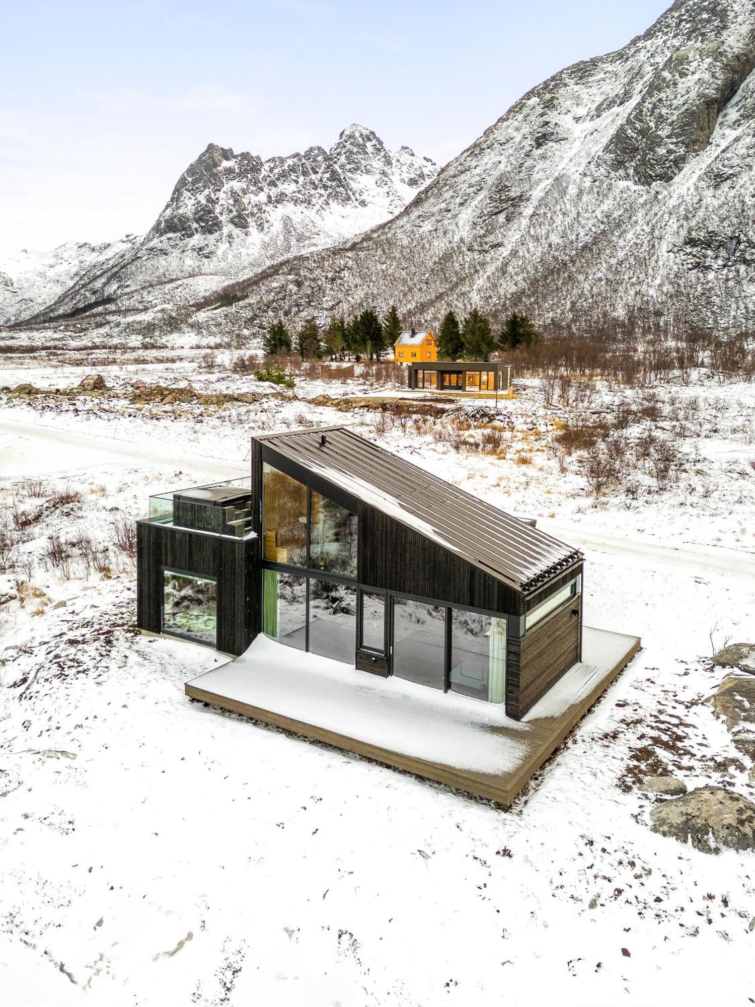 Hoda Cabin - Luxury Lodge With Jacuzzi And Sauna Lyngværet Екстериор снимка